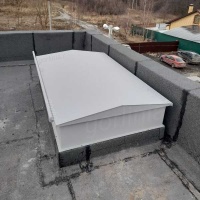 Люк кровельный Небоскреб противопожарный EI60 утепленный с терморазрывом с закрытой крышкой